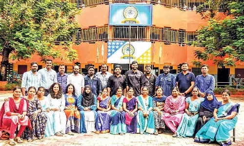 நீடாமங்கலம் பள்ளியில் முன்னாள் மாணவர்கள் சந்திப்பு நிகழ்ச்சி