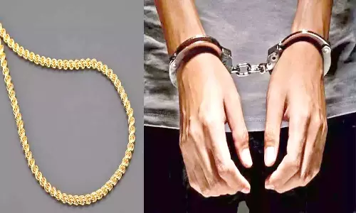 பெண்களிடம் செயின் பறித்த வாலிபர் கைது