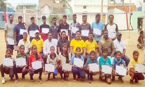 டெனிகாய்ட் விளையாட்டு போட்டி