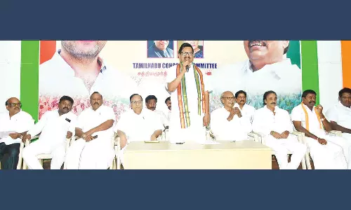 மாவட்ட தலைவர்கள் இன்று ஆலோசனை: கையை பலப்படுத்த தயாராகும் காங்கிரஸ்
