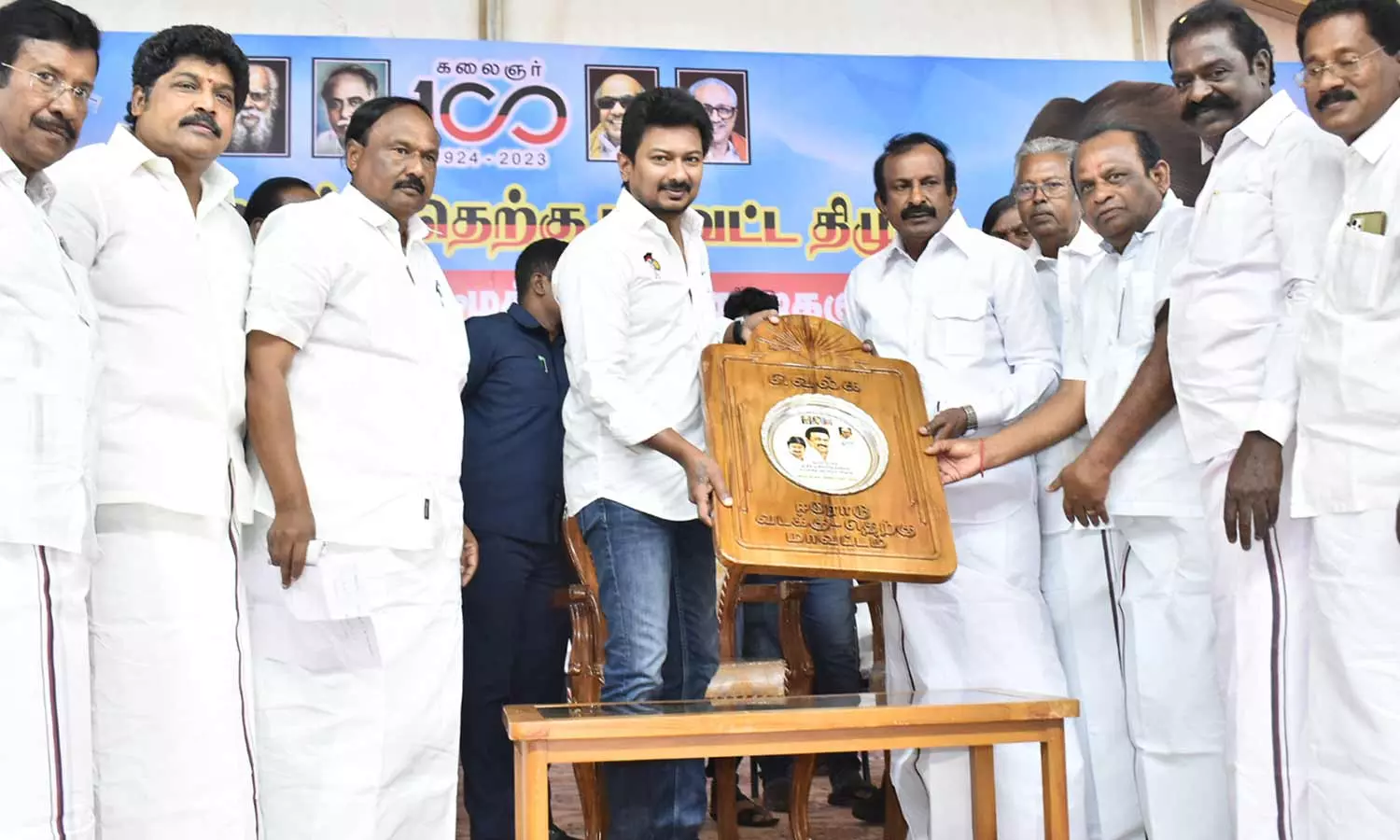 பாராளுமன்ற தேர்தலில் பா.ஜனதாவை வீட்டுக்கு அனுப்ப வேண்டும்- உதயநிதி ஸ்டாலின் பாராளுமன்ற தேர்தலில் பா.ஜனதாவை வீட்டுக்கு அனுப்ப வேண்டும்- உதயநிதி ஸ்டாலின்