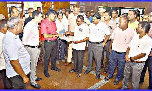 வாக்கு எண்ணும் மையத்தை ஆய்வு செய்த கலெக்டர்