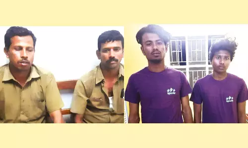 இலவச பயணம் கேட்டு அரசு பஸ் டிரைவர்-கண்டக்டரை தாக்கிய போதை வாலிபர்கள்