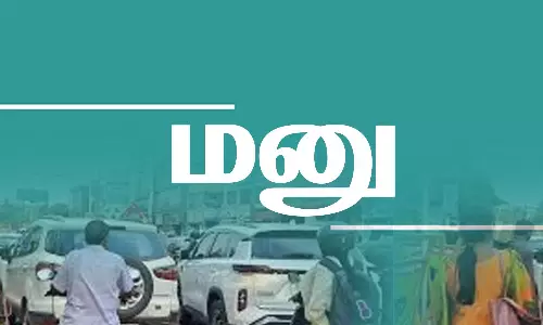 தென்காசியில் போக்குவரத்து நெரிசலை தவிர்க்க காசி விஸ்வநாதர் கோவில் முன்பு பல அடுக்கு வாகன நிறுத்தம் அமைக்க வேண்டும்-கலெக்டர் அலுவலகத்தில் மனு