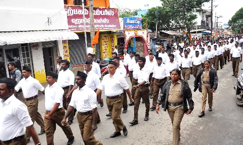 செங்கோட்டையில் ஆர்.எஸ்.எஸ். பேரணி