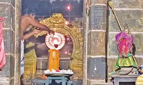 திருக்குவளை தியாகராஜர் கோவிலில் 108 சங்காபிஷேகம்