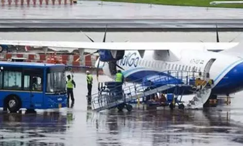 தொடர் மழை எதிரொலி: சென்னையில் 22 விமானங்கள் தாமதம்