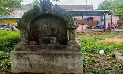 பண்ருட்டியில் விநாயகர் சிலை  திருட்டு போலீசார் விசாரணை