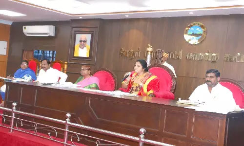 வேலூர் மாநகராட்சி கூட்டத்தில் 104 தீர்மானங்கள் நிறைவேற்றம்