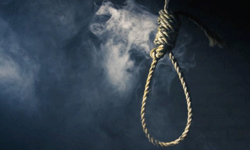 பெண் தூக்குபோட்டு தற்கொலை