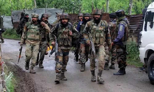 ஜம்மு காஷ்மீர் என்கவுண்டர்: 4 ராணுவ வீரர்கள் வீர மரணம்