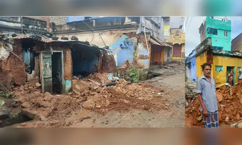 போடியில் கனமழைக்கு 2 வீடுகள் இடிந்து தரைமட்டம்