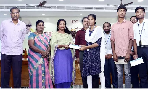 தேனி மாவட்டத்தில் ரூ.4.56 கோடி மதிப்பில் 100 மாணவர்களுக்கு கடனுதவி