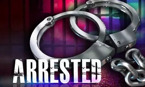 பல்லடத்தில் முன்விரோதம் காரணமாக மது பாட்டிலால் வாலிபரின் மண்டையை உடைத்தவர் கைது