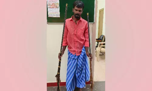 நாட்டு துப்பாக்கி வைத்திருந்தவர் கைது