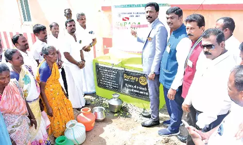 மீனவ கிராமத்தில் 3 குடிநீர் தேக்கதொட்டி திறப்பு