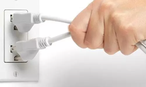 மழைக்காலத்தில் மின்சாரத்தை கவனமாக கையாள பொதுமக்களுக்கு வேண்டுகோள்