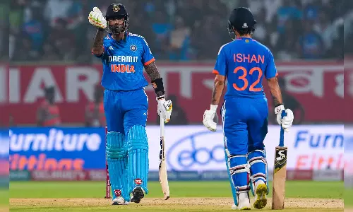 டி20 தொடர்- ஆஸ்திரேலியாவை 2 விக்கெட் வித்தியாசத்தில் வீழ்த்தி இந்தியா வெற்றி