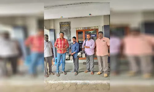 கொசுக்களை ஒழிக்க  கூடுதலாக மருந்து அடிக்கும் எந்திரம்