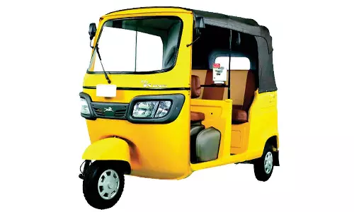 விலைவாசிக்கு ஏற்ப ஆட்டோ கட்டணத்தை நிர்ணயம் செய்ய வேண்டும்