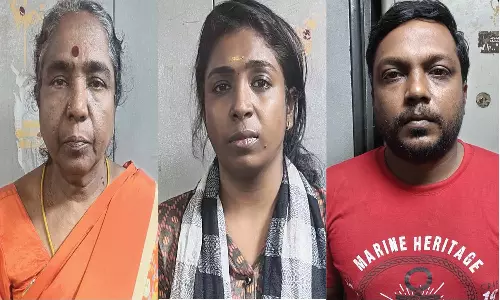 அரசு வேலை வாங்கி தருவதாக 100 பேரிடம் ரூ.4½ கோடியை சுருட்டிய தாய்-மகள்