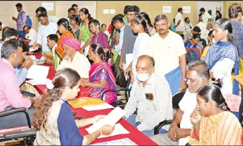 கல்விக்கடன் வழங்கும் சிறப்பு முகாம்