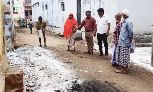 பொதுஇடங்களில் குப்பைகளை கொட்டினால் அபராதம் விதிக்கப்படும்-மாநகராட்சி அதிகாரி எச்சரிக்கை