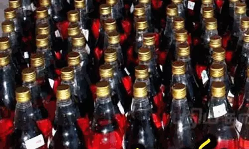 டாஸ்மாக் கடையில் மதுபாட்டில்கள் திருட்டு