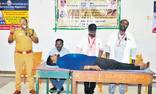 முதலுதவி குறித்த விழிப்புணர்வு நிகழ்ச்சி