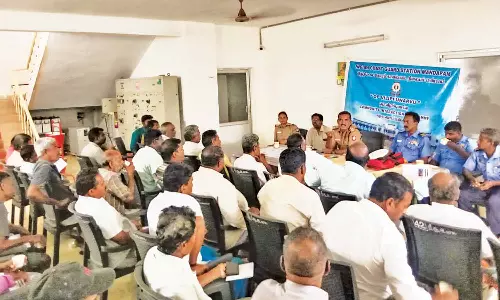 மீனவர்களுக்கான விழிப்புணர்வு கூட்டம்