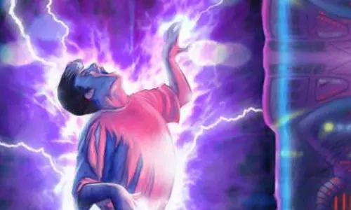 மின்கசிவால் 2 பெண்கள் மட்டுமே காயம்