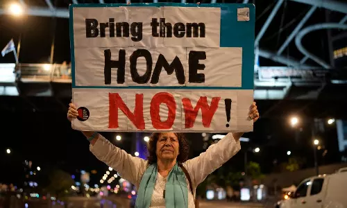 இஸ்ரேல்- ஹமாஸ் ஒப்பந்தப்படி முதற்கட்டமாக 25 பிணைக்கைதிகள் விடுவிப்பு