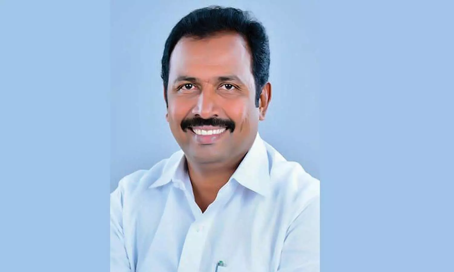 கனமழையால் சேதமடைந்த சாலைகளை உடனடியாக சீரமைக்க வேண்டும் கனமழையால் சேதமடைந்த சாலைகளை உடனடியாக சீரமைக்க வேண்டும்