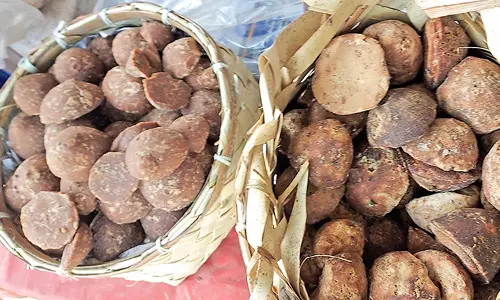 உடன்குடி கருப்பட்டி விலை கிலோ ரூ.400 ஆக உயர்வு