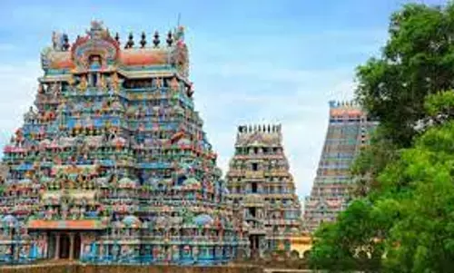 ஸ்ரீரங்கம் ரெங்கநாதர் கோவிலில் - சொக்கப்பனை முகூர்த்தக்கால் நடப்பட்டது