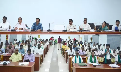 கள்ளக்குறிச்சியில் விவசாயிகள் குறைதீர்க்கும் நாள் கூட்டம்பயிர்களை சேதப்படுத்தும் காட்டு பன்றிகளை சுட ஆணை வழங்க வேண்டும் விவசாயிகள் கோரிக்கை