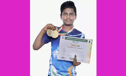 சோழவந்தான் அருகே சாதனை மாணவனுக்கு பாராட்டு