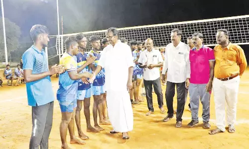 பதிவு செய்யப்பட்ட அணிகளுக்கான கைப்பந்து இறுதிபோட்டி