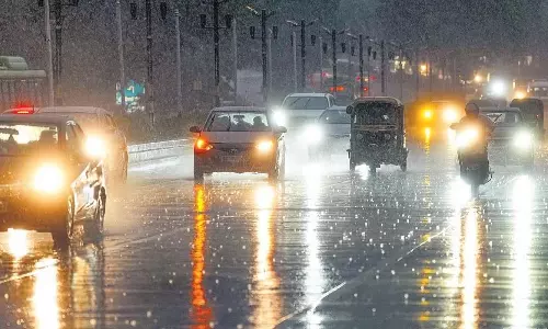 32 மாவட்டங்களில் இரவு 10 மணி வரை மழைக்கு வாய்ப்பு- சென்னை வானிலை ஆய்வு மையம்