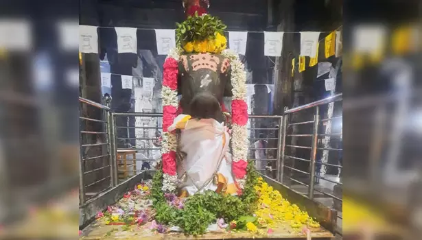 வாழப்பாடி, பேளூர் சிவாலயங்களில் சிறப்பு பூஜை வாழப்பாடி, பேளூர் சிவாலயங்களில் சிறப்பு பூஜை