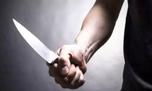 தொழிலாளிக்கு கத்தி வெட்டு