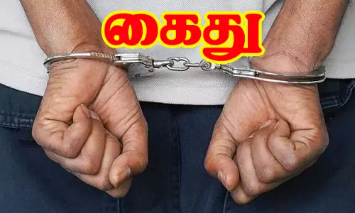 பரமத்திவேலூரில் மது விற்ற தந்தை, மகன் கைது