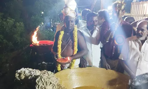 பெரியகுளம்  கைலாசநாதர் கோவிலில் கார்த்திகை தீப வழிபாடு