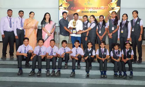 கேரம் போட்டியில் வெற்றி பெற்ற ஆர்.பி.ஏ. சென்ட்ரல் பள்ளி மாணவர்களுக்கு பரிசு