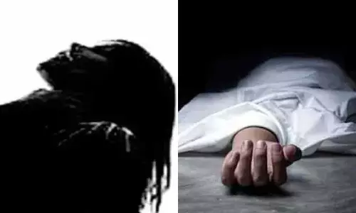 பையில் திணிக்கப்பட்ட நிலையில் இளம்பெண் சடலம் மீட்பு- கழுத்தை நெரித்து கொன்றது அம்பலம்