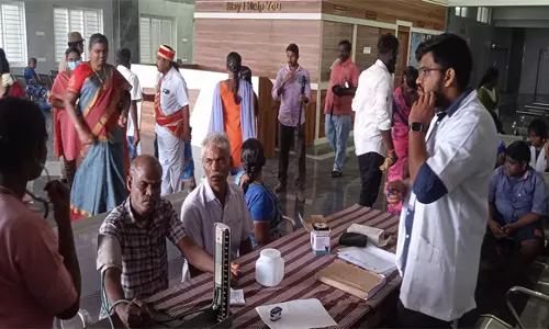 நாமக்கல்லில் புதியதாக திறக்கப்பட்ட அரசு மருத்துவக்கல்லூரி மருத்துவமனையில் இன்று முதல் சிகிச்சை தொடங்கியது