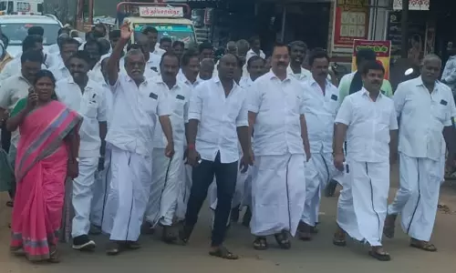 கந்தர்வகோட்டை ஒன்றிய நகர தி.மு.க. சார்பில் - அமைச்சர் உதயநிதி ஸ்டாலின் பிறந்த நாள் விழா