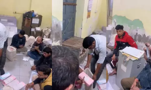 3-ந்தேதி வாக்கு எண்ணிக்கை: முன்னதாகவே தபால் வாக்கு பெட்டி திறப்பால் காங்கிரஸ் அதிர்ச்சி