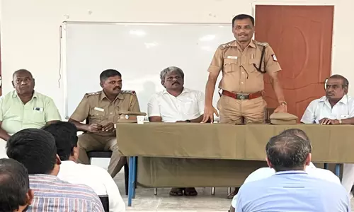 மளிகை கடை உரிமையாளர்களுக்கான விழிப்புணர்வு கூட்டம்