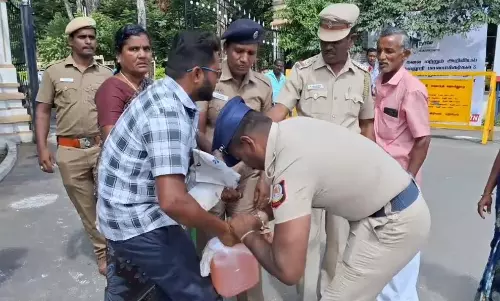 விவசாயி தீக்குளிக்க முயற்சி பரபரப்பு